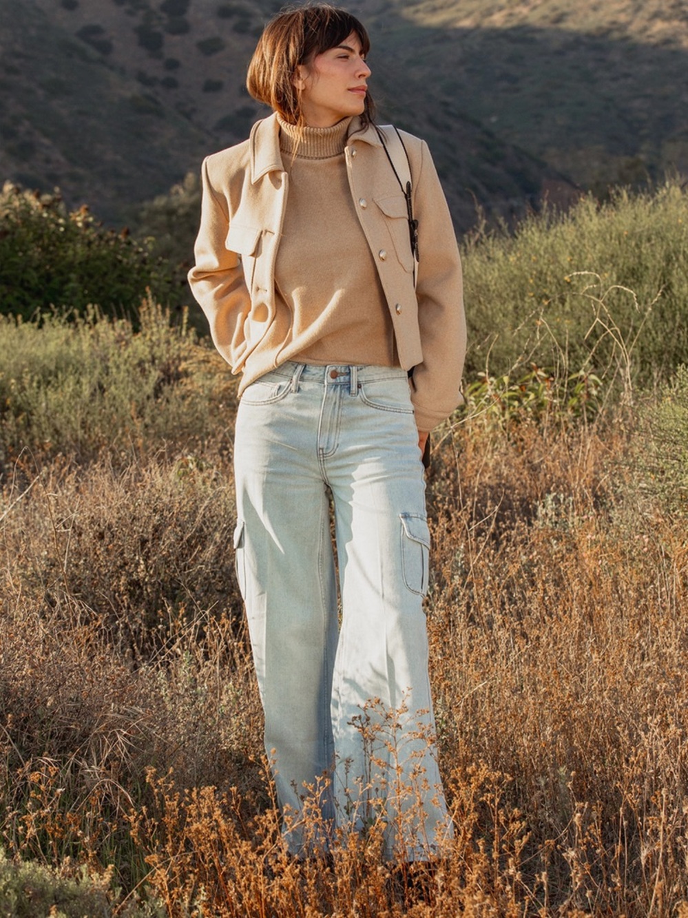 OLIVER LOGAN Madison Wide Leg Cargo Mid Rise Cargo Jeans in Hotel California 30